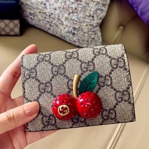 Gucci wallet